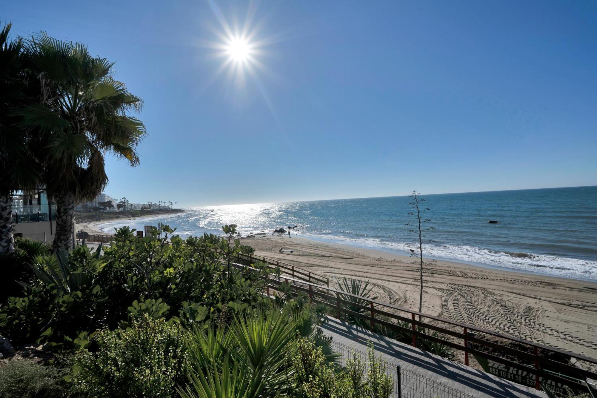 Casa Mar Apartamento Front Beach Con Wifi, Piscina, Padel Y Tenis - Lubina Del Sol Sitio de Calahonda Екстериор снимка